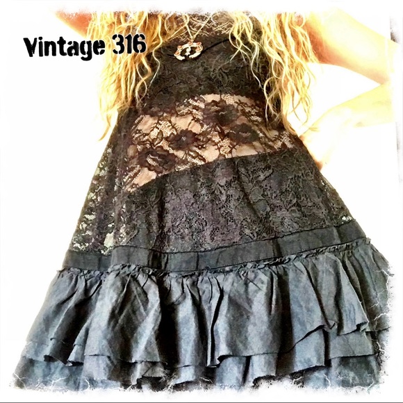 A-Line Ruffles & Lace Layering Tank~ - Picture 4 of 8